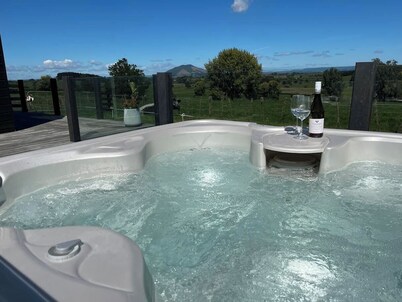 Panoramic mountain and rural views - central to key destinations
