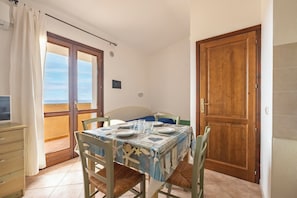 32-inch LED TV with satellite channels - Il borgo di Badesi (Badesi)