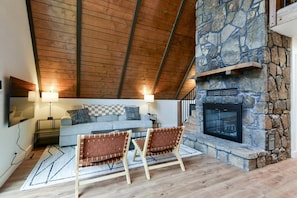 Smart TV, fireplace - Sauna, cold plunge, Pet friendly (Branson)