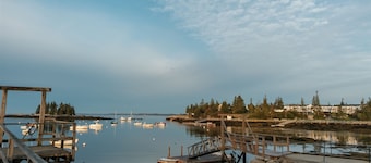 Seawood Sunset Cottage: Southport Island