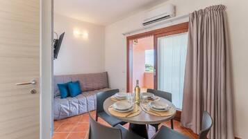 Televisión LED de 32 pulgadas con canales vía satélite