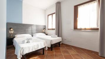 1 bedroom, iron/ironing board, bed sheets