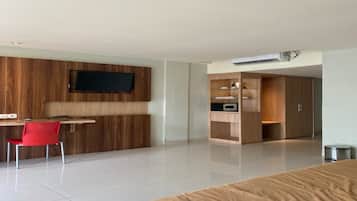 Deluxe Double Room | Free WiFi, bed sheets