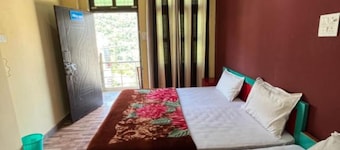 Goroomgo Girish Alay Homestay Uttarakhand