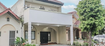 Hotel O Budi Residence 1