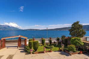 Khuôn viên nơi lưu trú