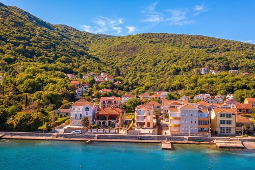 Seafront Haven Darka