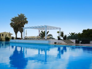 Piscina stagionale all'aperto