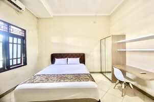 Deluxe Double Room | Free WiFi, bed sheets