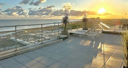 Magnifique Penthouse Front de mer vue mer Except 90 M2 de Terrasse 2 Garages