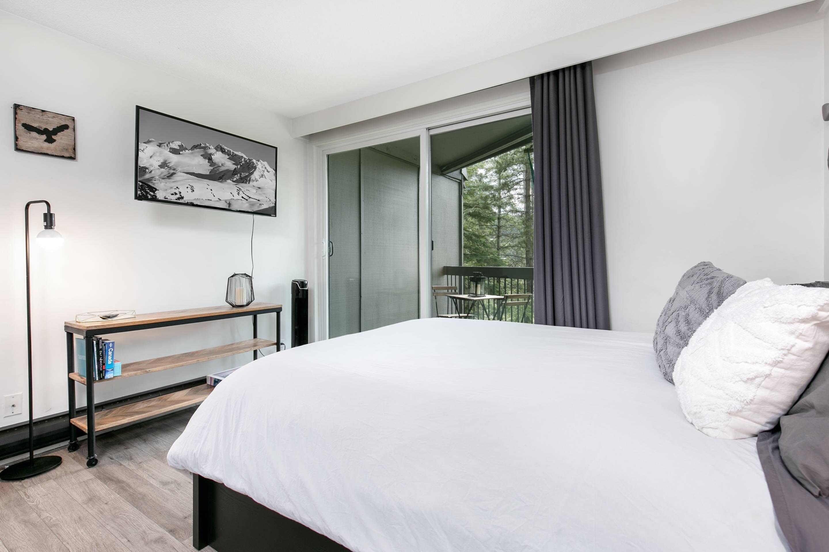 1 多间卧室、上网接入、床单