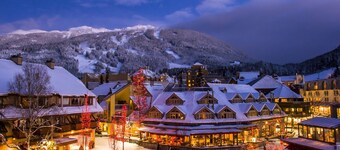 Super Cute Studio Condo walking distance to Creekside Gondola