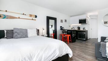 Iron/ironing board, WiFi