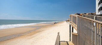 "Sun Catcher" -Oceanfront Views | Balcony