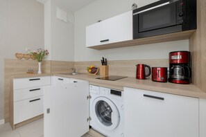 Apartment, 1 Bedroom, Balcony | Private kitchen