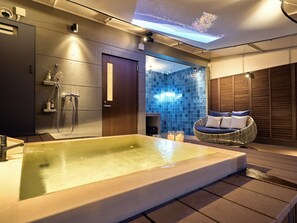 House, 3 Bedrooms, Non Smoking, Private Bathroom | Bathroom | Combined shower/bathtub, free toiletries, hair dryer, electronic bidet - KONJAKUSO Osaka Bentencho "OKUJO-TEIEN" Rooftop Garden (Osaka)