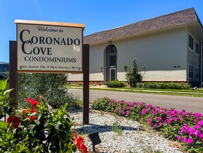 Exterior detail - Chic Coastal Condo at Coronado Cove / Pool / Walk to the Beach (New Smyrna Beach)