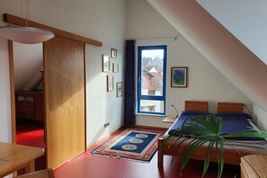 1 bedroom, free WiFi, bed sheets - Engemann Modern retreat (Kassel)
