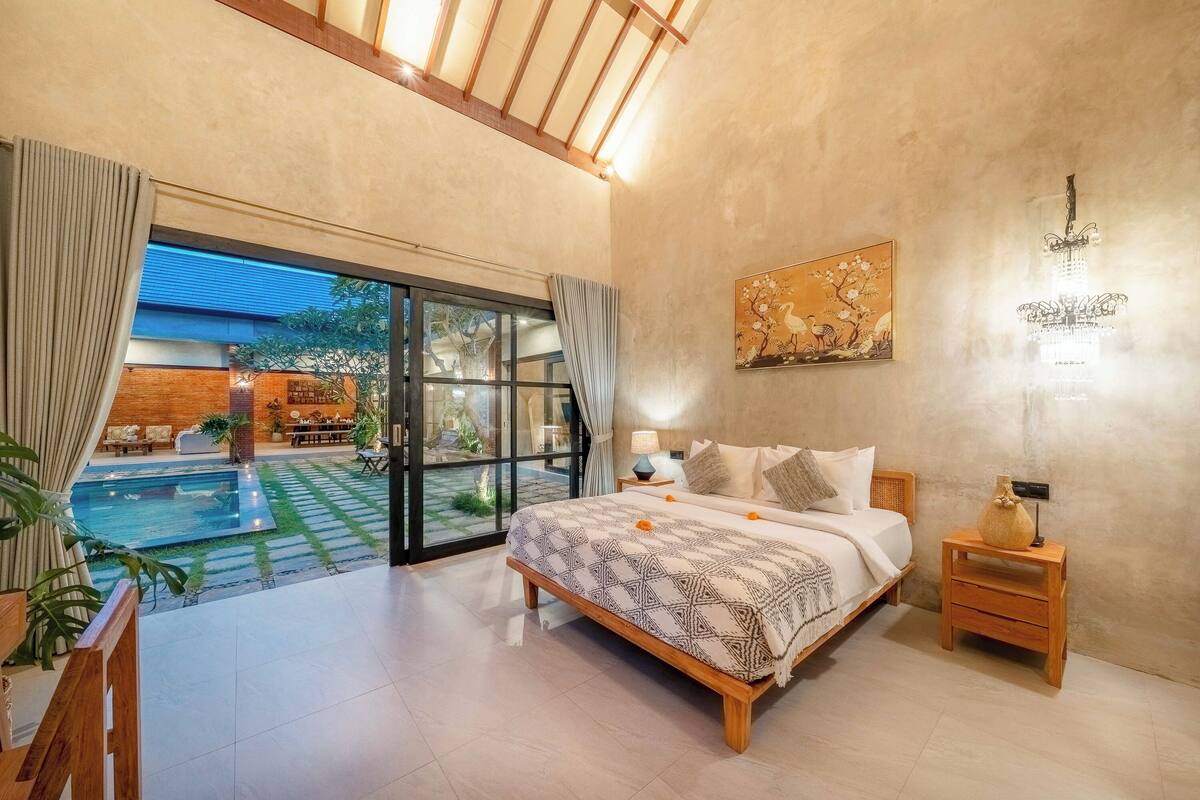 4 habitaciones, cunas, camas plegables/adicionales y ropa de cama