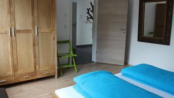 2 Schlafzimmer, Bügeleisen/Bügelbrett, Reisekinderbett, kostenloses WLAN