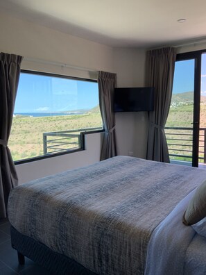 3 sovrum, skrivbord, strykjärn/strykbräda och wi-fi