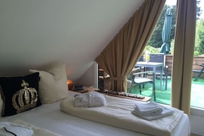 1 slaapkamer, een strijkplank/strijkijzer, gratis wifi, beddengoed
