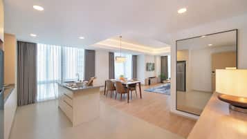 In-room safe, desk, laptop workspace, blackout drapes