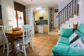 TV - Anubis (Miami Playa)