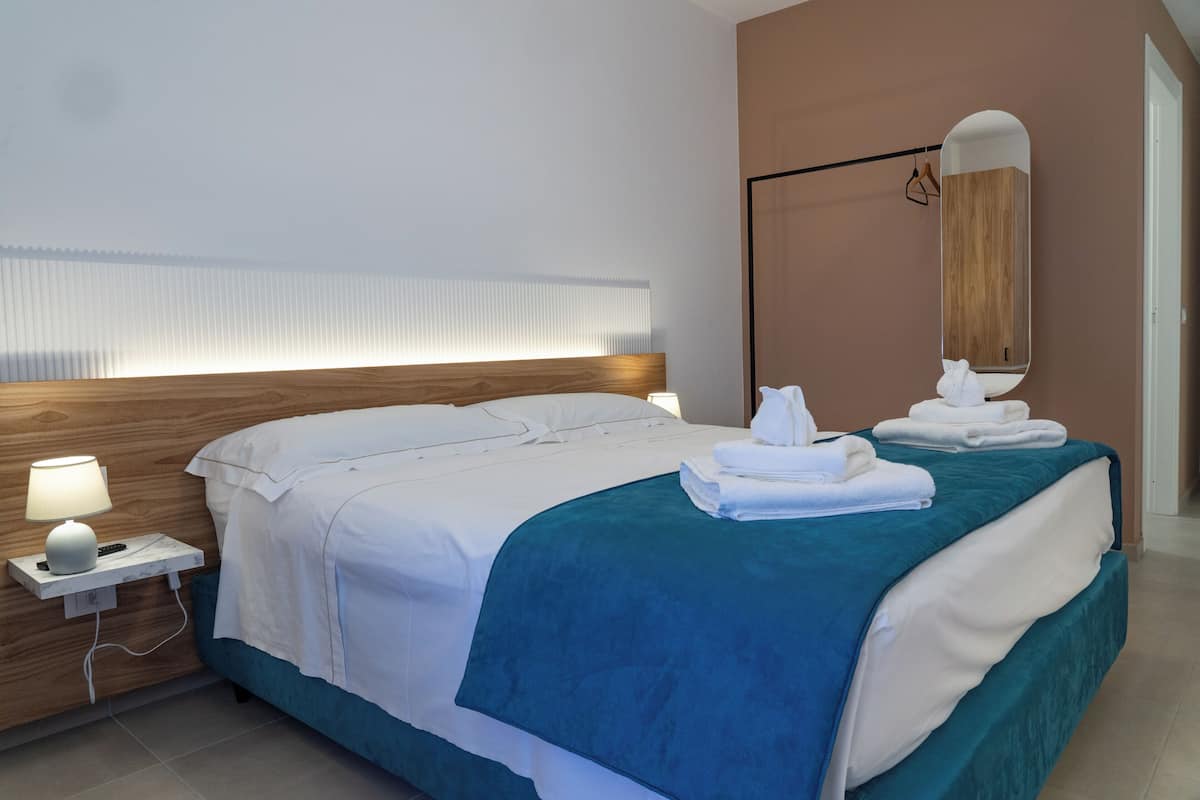 Habitación estándar, vistas a la montaña | Sábanas de algodón egipcio y ropa de cama de alta calidad