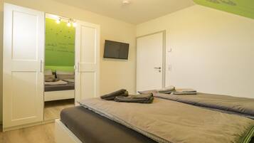 3 Schlafzimmer, Bügeleisen/Bügelbrett, Reisekinderbett, kostenloses WLAN