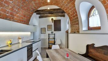 Kühlschrank, Ofen, Herdplatte, Geschirrspüler