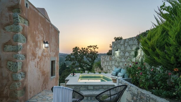 Terrace/patio - Butterfly, a historical, fairytale-style, villa with pool & hot tub! (Armeni)