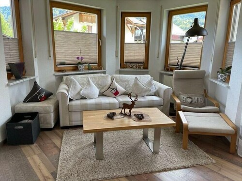 Valley station Modern retreat