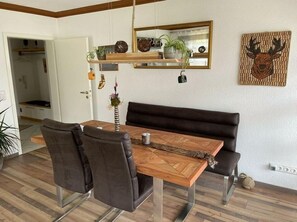 Dining - Valley station Modern retreat (Garmisch-Partenkirchen)