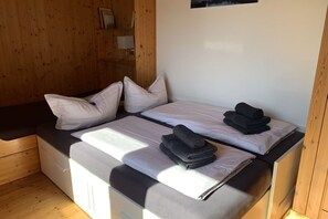 2 chambres, Wi-Fi gratuit, draps fournis