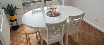 3 ベッド ハウス スリープス 5 - スマート TV - フリー パーキング