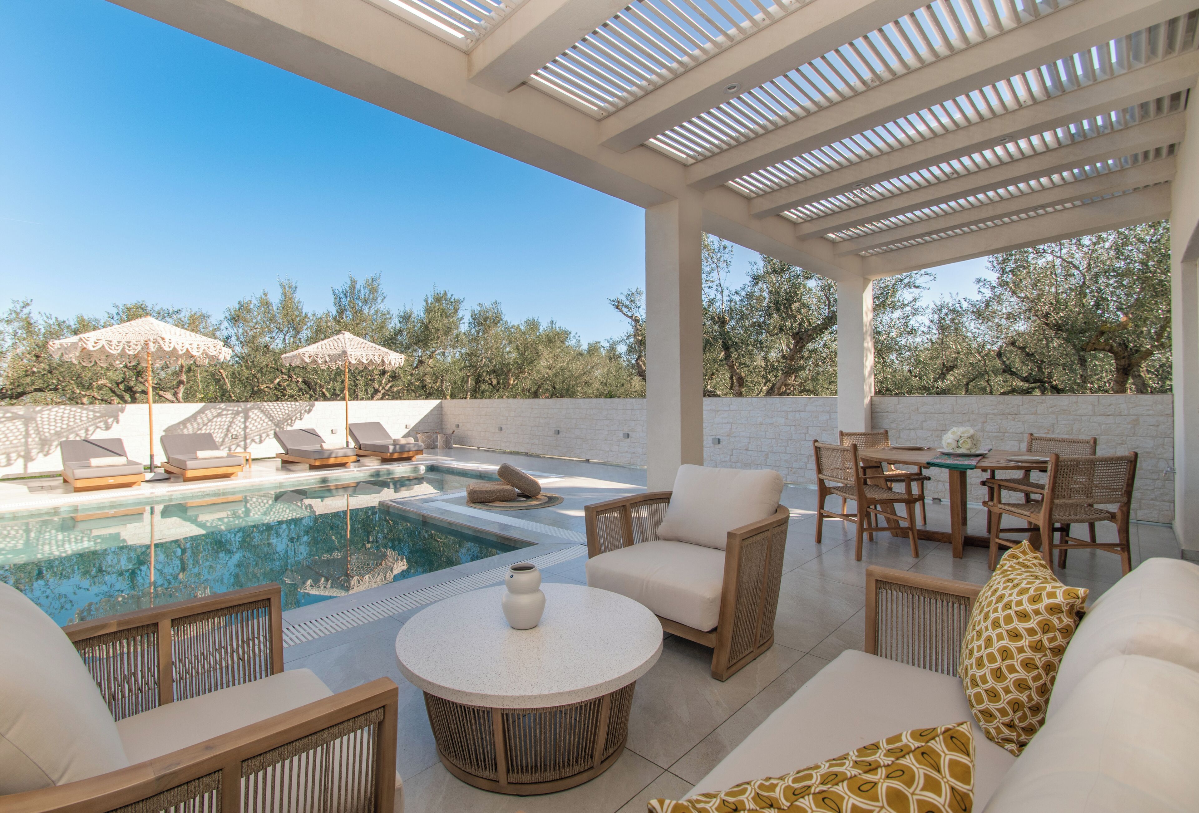 Luxury Suite, Pool View | Terrace/patio