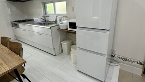 Family Villa | Private kitchen | Fridge, microwave, stovetop - Shirahama Rent Villa D-100 (Shirahama)