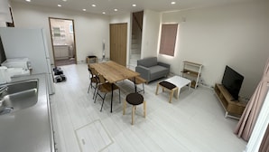 Family Villa | 1 bedroom, WiFi (free), bed sheets - Shirahama Rent Villa D-100 (Shirahama)
