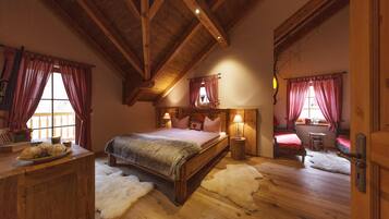 2 多间卧室、旅行婴儿床、免费 WiFi、床单