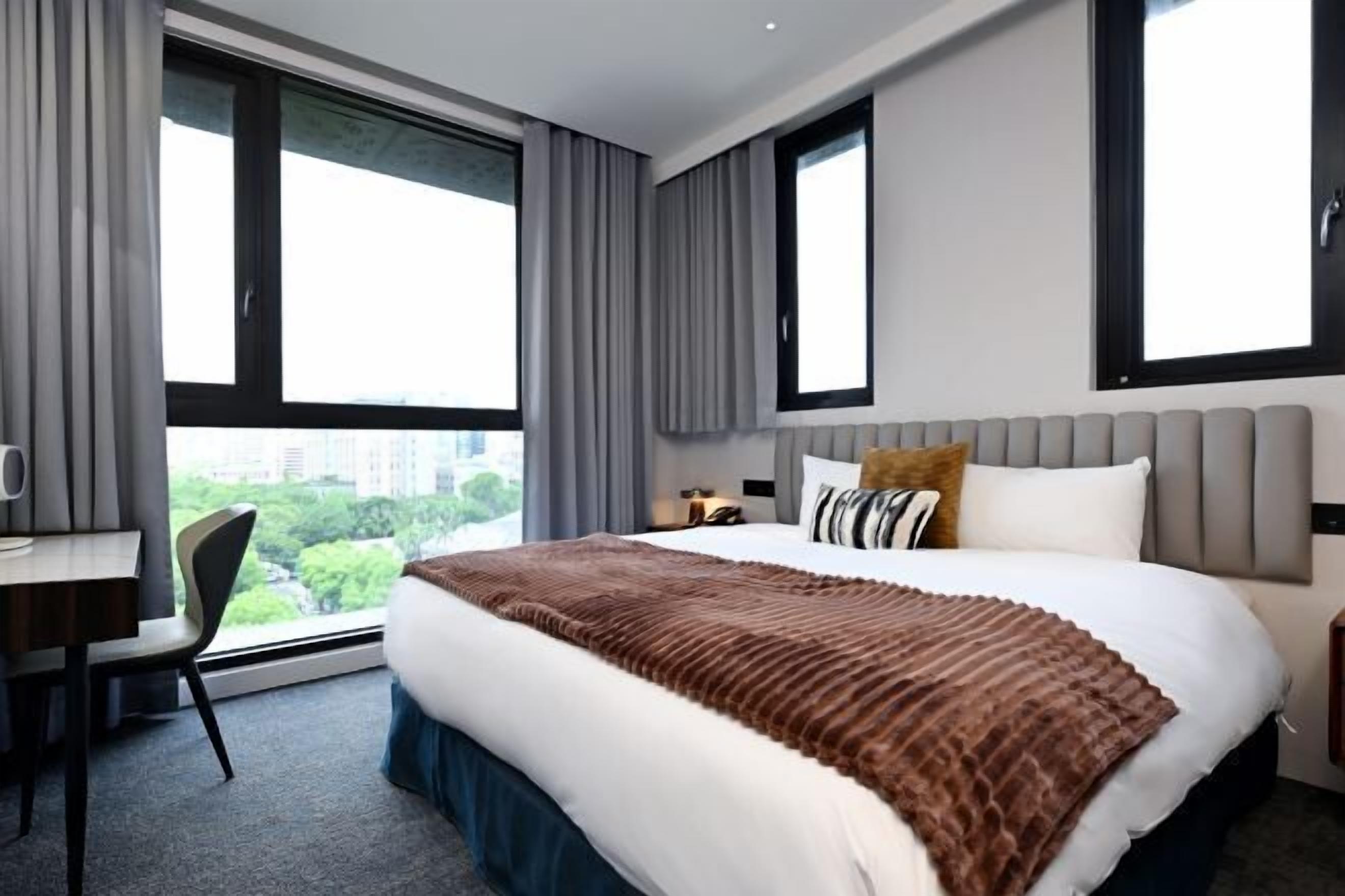 In-room safe, desk, laptop workspace, blackout curtains