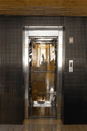 Elevator