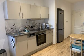 Fridge, microwave, oven, stovetop - "Oldau's Little Nest" (Hambühren)