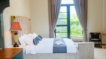 Deluxe Garden View | Free WiFi, bed sheets