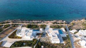 Exterior - Levante Villa - Sea front 3 bedroom villa with pool (antiparos)