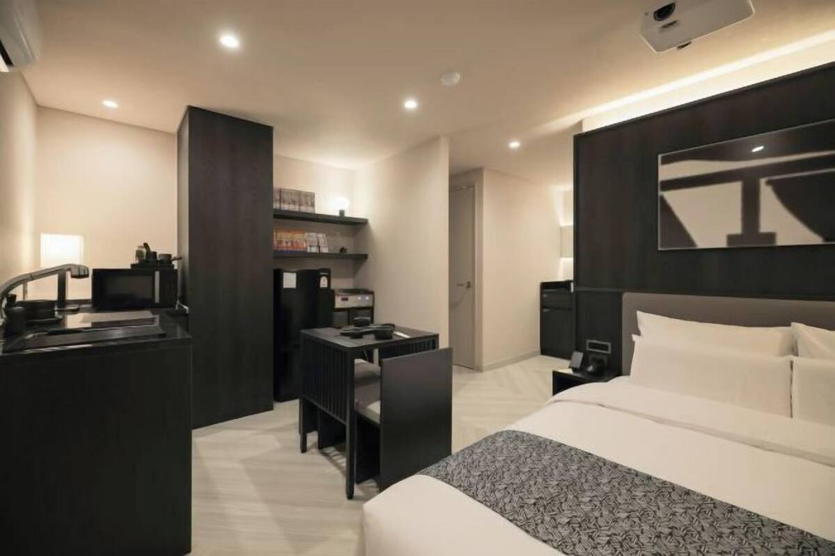 Ropa de cama de alta calidad, wifi gratis y ropa de cama