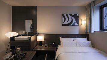 Spa Studio Suite | Premium bedding, free WiFi, bed sheets