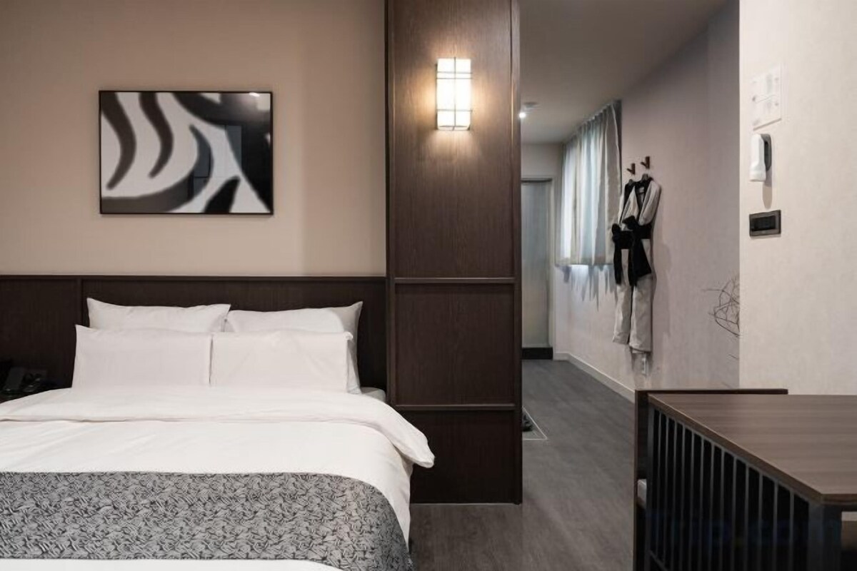 Ropa de cama de alta calidad, wifi gratis, ropa de cama
