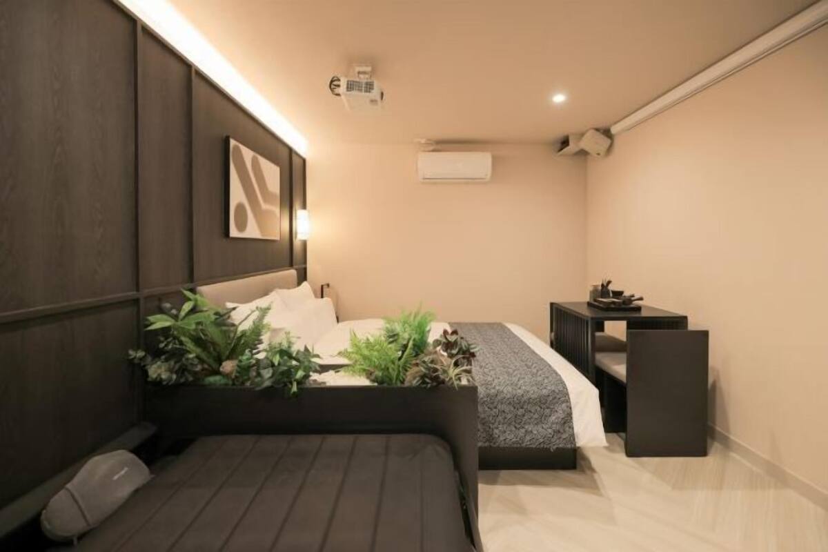 Ropa de cama de alta calidad, wifi gratis y ropa de cama