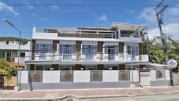 Bagian depan properti